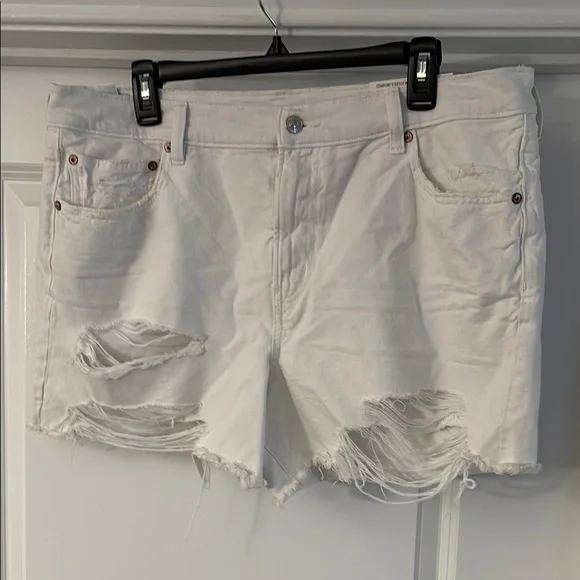 AE 90’s Boyfriend Style White Denim Shorts - Picture 2 of 6
